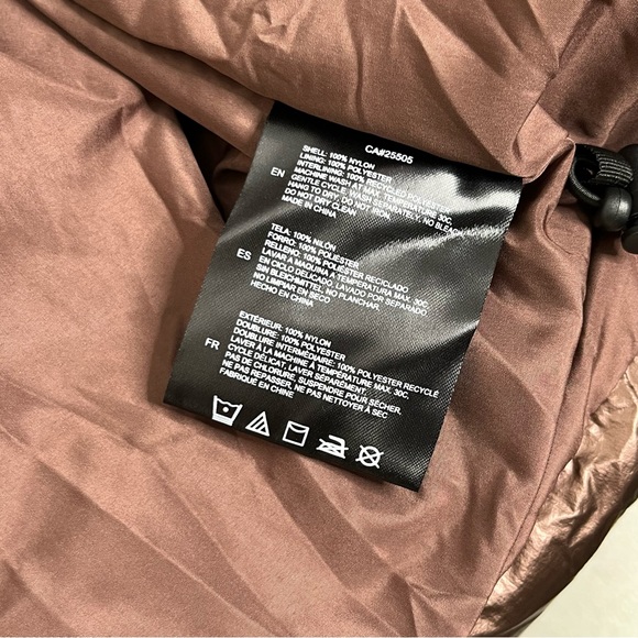 NOIZE Athena Metallic Hooded Puffer Jacket - Picture 16 of 16